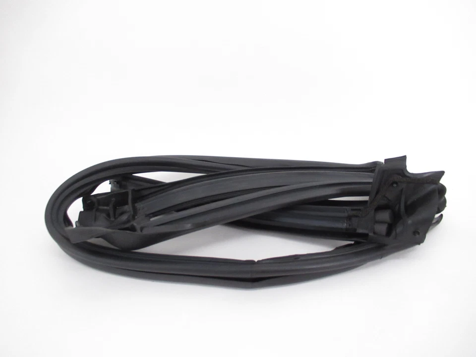 Original OEM Subaru 63521SA000 Pasajero Moldura Resistente Sello 03-08 Forester Foto 4 de 4