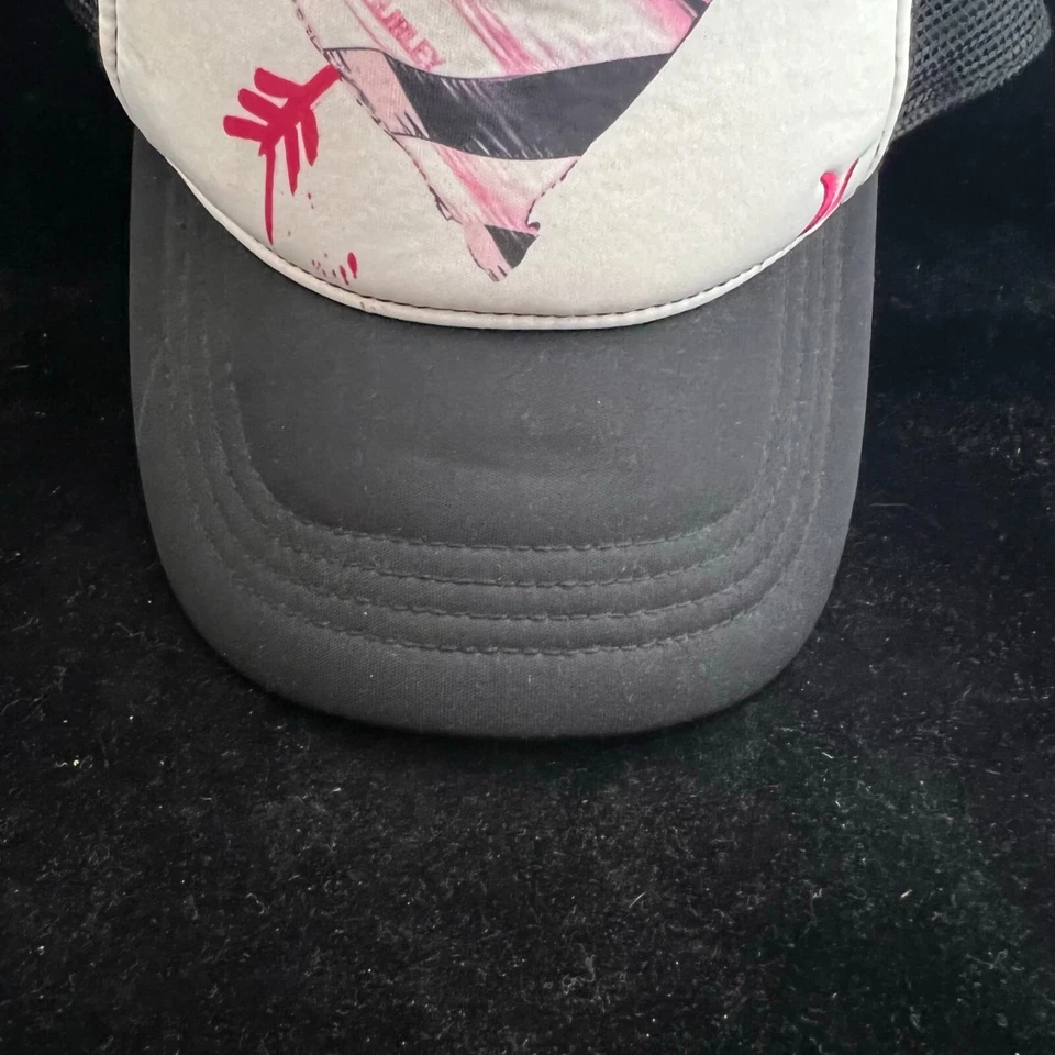 Gorra de camionero Hurley Heart Puffer malla trasera vintage negra a presión Foto 3 de 4