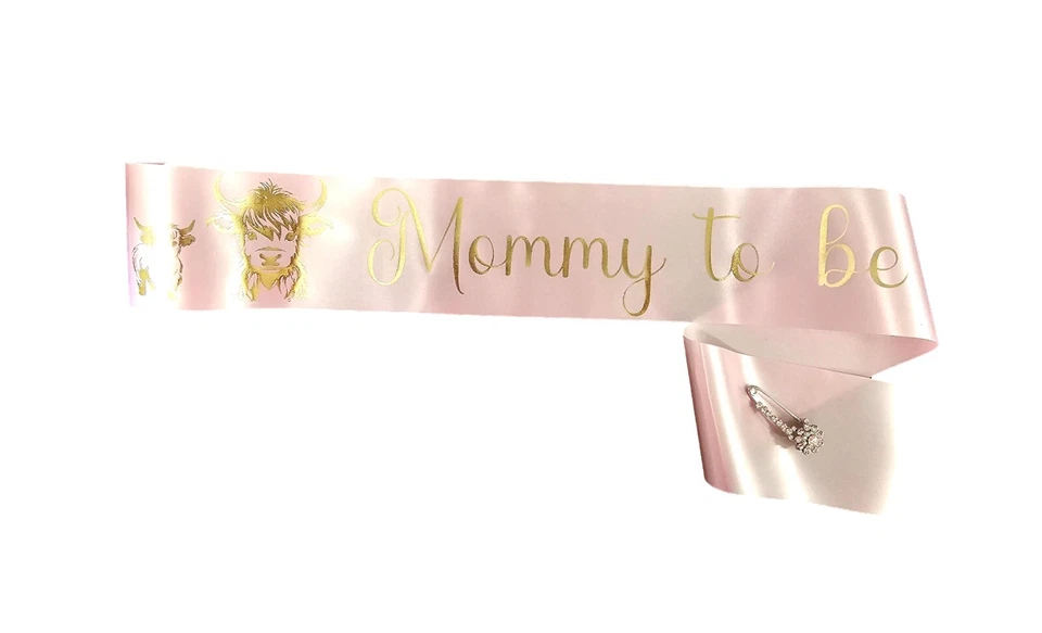 Broche de bebê Highland Cow Mommy to Be Sash com strass - Imagem 4 de 4