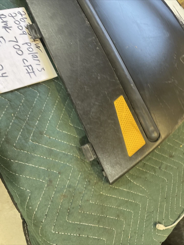 Protector de cubierta de panel lateral izquierdo Polaris RMK 700 2009 263 Foto 4 de 4