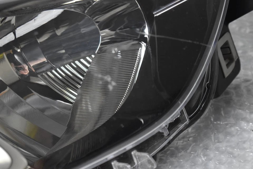 FARO HALÓGENO DERECHO MAZDA 6 SEDÁN 2014 2015 2016 TYC 6693 C31R Foto 2 de 4