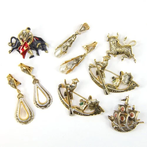 Vintage Costume Jewelry Lot Some Signed Spain Damascene Brooch Clip Earrings