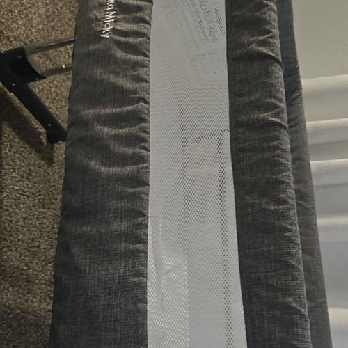 Mika Micky Gray Baby Bedside Sleeper with Breathable Mesh Side
