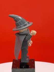 Lego Gandalf the Grey Minifigure Lord of The Rings Hobbit 79010