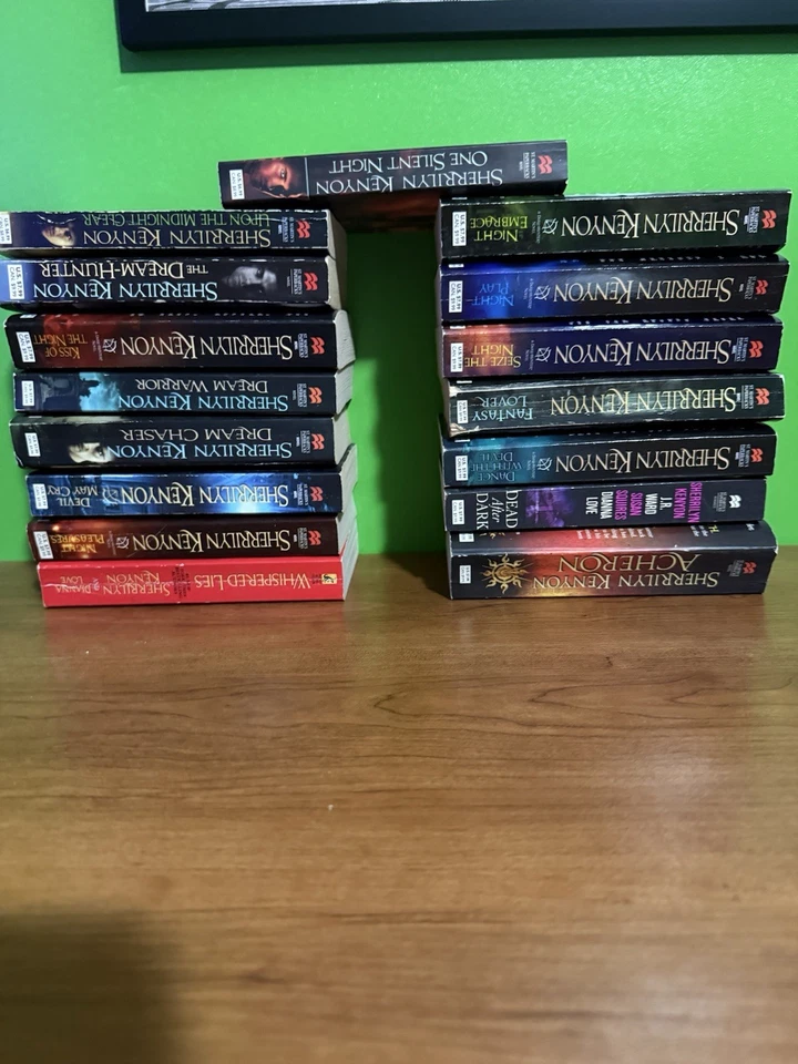 Lot of 14 Sherrilyn Kenyon Paranormal Books Dark-Hunter Foto 3 de 3