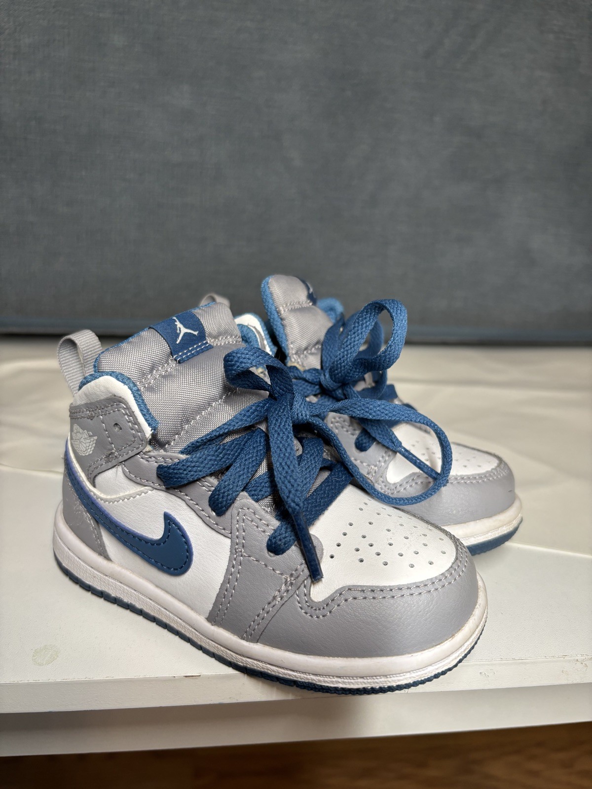 Nike Air Jordan 1 Mid TD Toddler Size  7C cement grey true blue