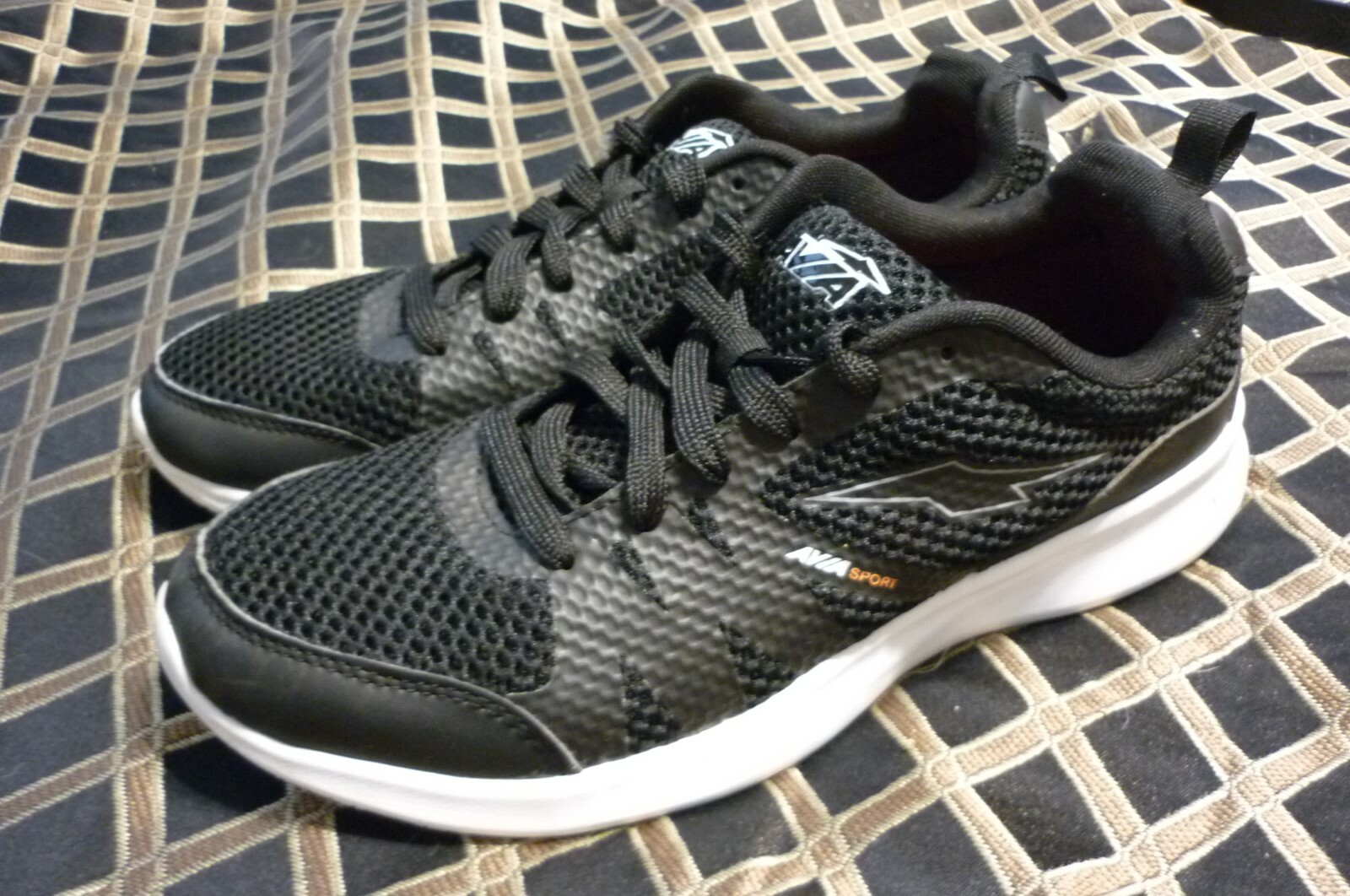 avia men's capri athletic shoe