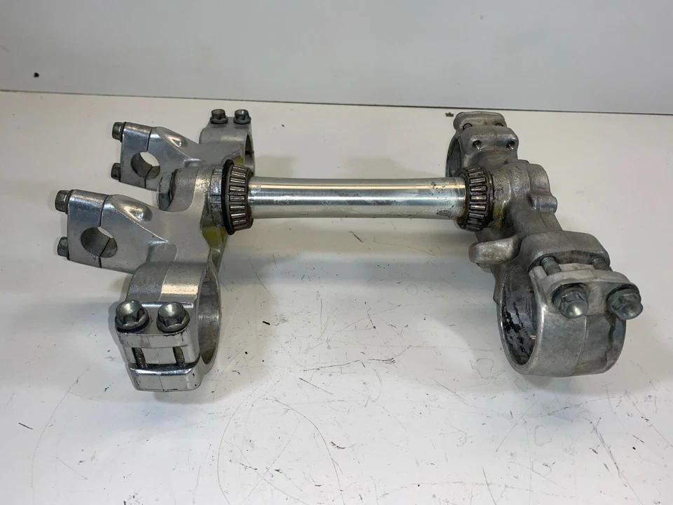 1994 92-96 Suzuki RM250 FABRICANTE DE EQUIPAMENTO ORIGINAL TRIPLO ÁRVORE HASTE BRAÇADEIRA COROA SOB - Imagem 4 de 4