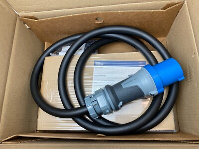 Server Technology PRO1 Smart PDU, model C1S15HN-DQJN5BC3-013, new in box