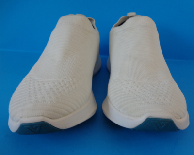VESSI Everyday Move Slip On White US WMNs 8M MENs 7M  display picture 1