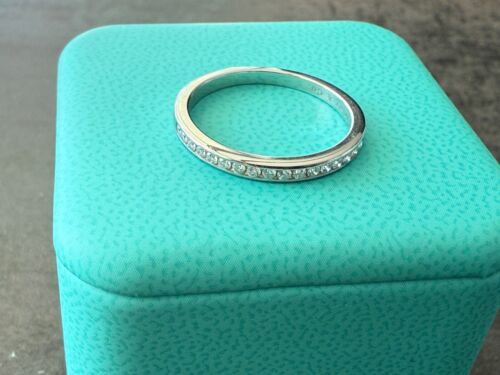 TIFFANY & Co 2mm HALF DIAMOND PLATINUM WEDDING/ANNIVERSARY RING - Picture 4 of 17