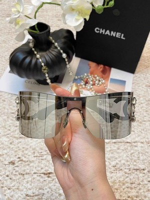 Chanel Women's Sunglasses CH9579B Classic Frameless with Diamond-Studded Temples
