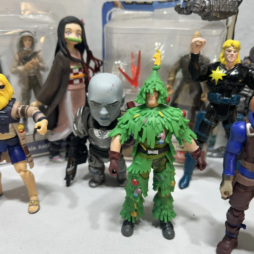 Action Figures Toys Lot. Miscellaneous toys. 14 Toys. Star Wars, Godzilla - Image 3 of 4