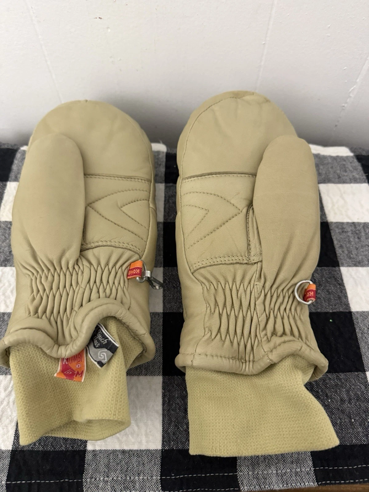 Kombi Leather Ski Mittens Tan Insulated Winter Snow Gloves Size M Unisex
Opens in a new window or ta