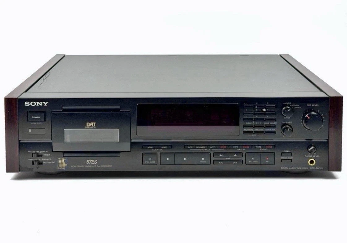 な*た様 SONY DAT機器 シルバー ソニーCDウォークマンN241シルバー、MP3対応