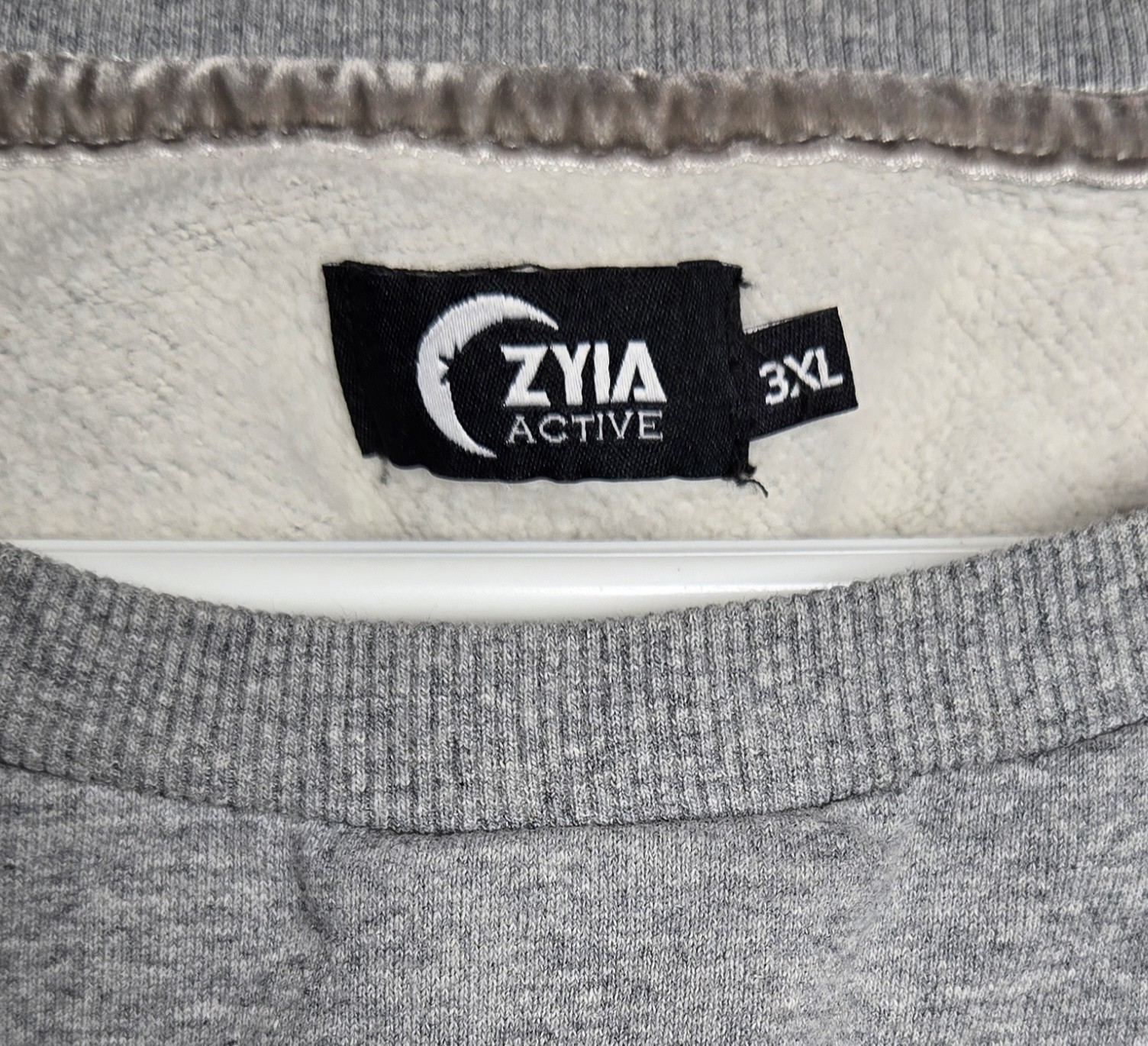 Zyia Active Gray Pullover Cropped  Sweatshirt Emb… - image 7