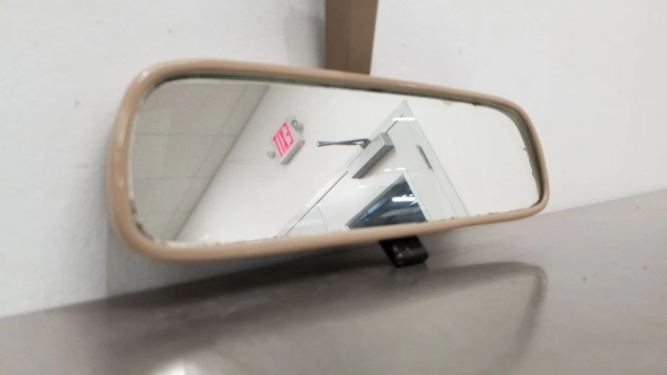 Espejo retrovisor interior atenuación manual Toyota Land Cruiser 97 Foto 3 de 4