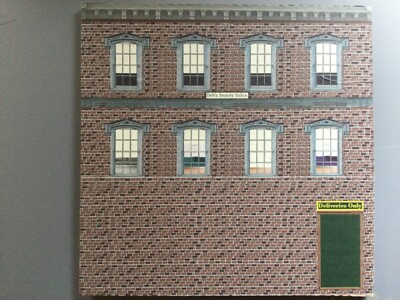 Flat Building for O Scale train sets pharmacy/beauty shop rear