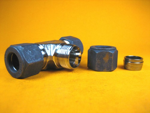 Parker - 8-8-8 JBZ-SS - SS Union Tee, 1/2" - Picture 2 of 7