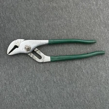 Diamond Tool & Horseshoe Co. Diamalloy HL110P Slip Joint Pliers w/ Green Handle
