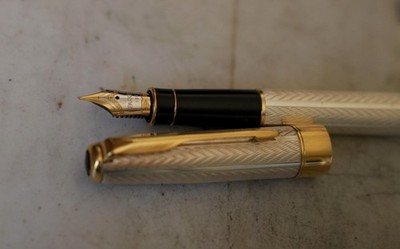 Parker Sonnet 925 Massiv Silber Füllfederhalter 18 K Goldfeder Chevrons