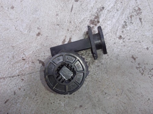 MERCEDES C CLASS W204, 2007-01/15 - Headlight Mounting Bracket A2048800130