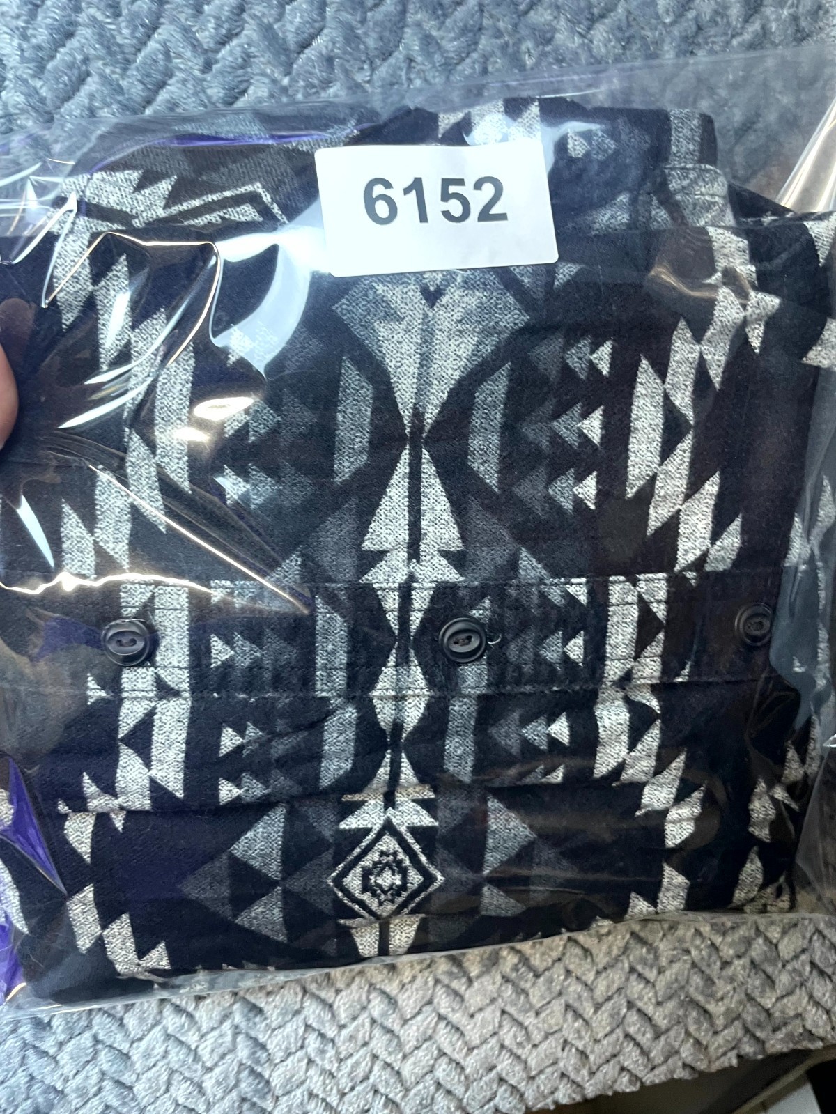 American Eagle Outfitters Shirt Mens Small Black White Aztec Print ...