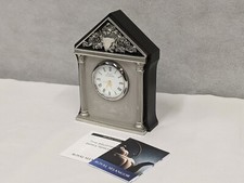 Royal Selangor Corinthian Tischuhr  