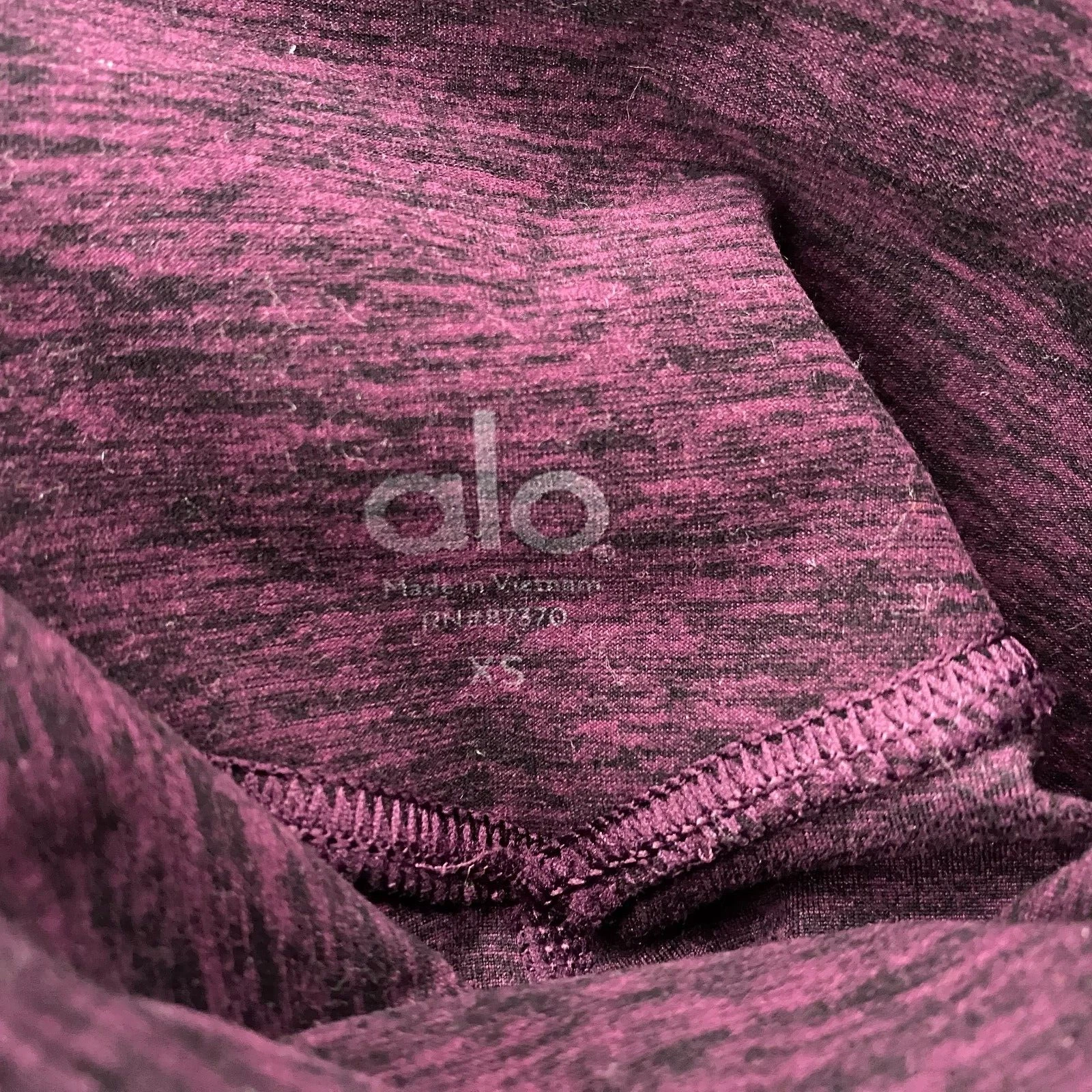 alo-yoga high rise full length activewear athletic leggings
