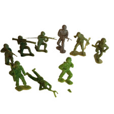 Mixed Lot Toy Plastic Army Men Soldiers, 3 MPC, 3 Louis Marx, 3 Tim Mee AS IS