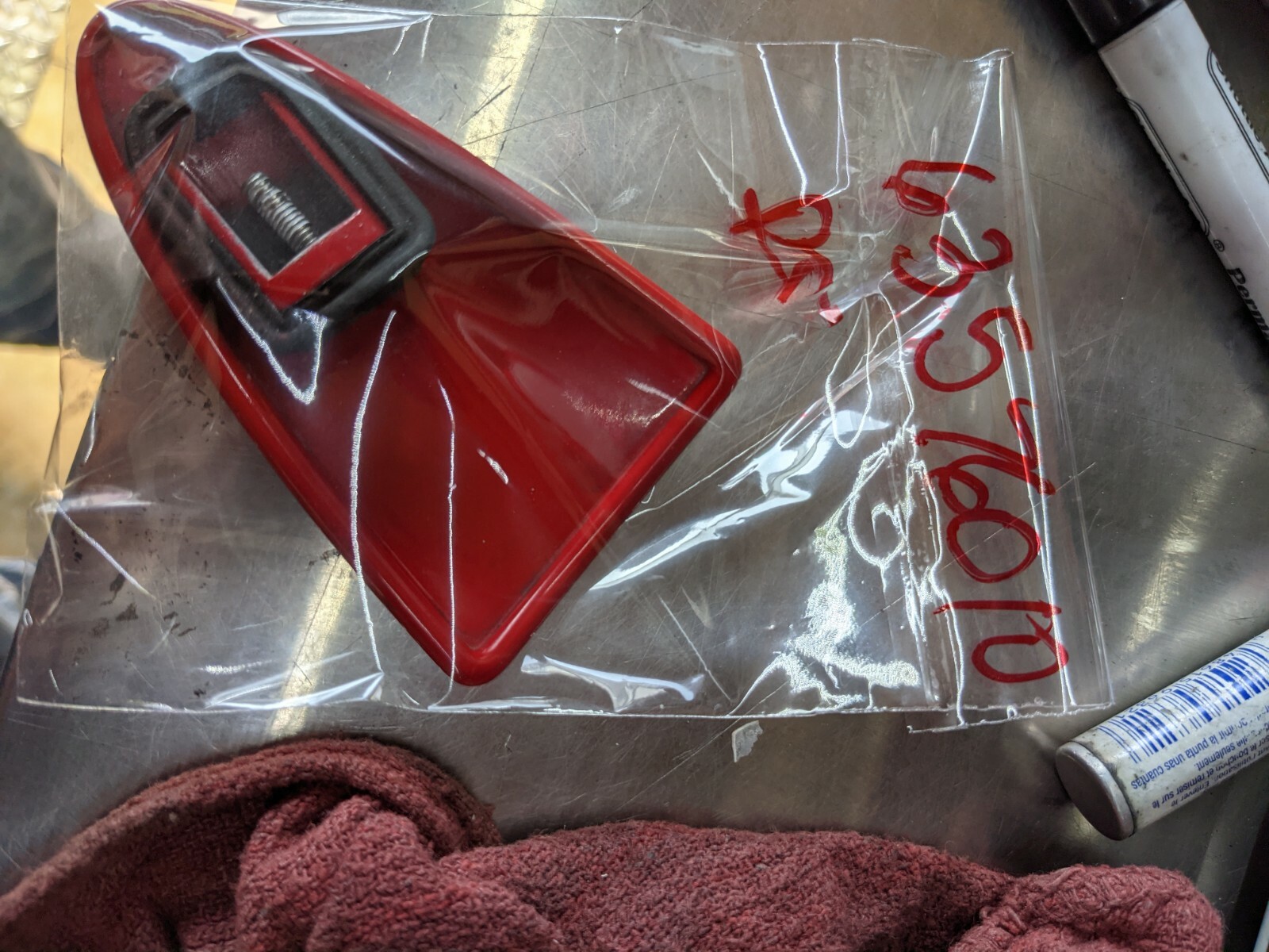 FERRARI 360 MODENA SPIDER PARTS 25789 right DOOR OUTSIDE HANDLE 63576010 RED