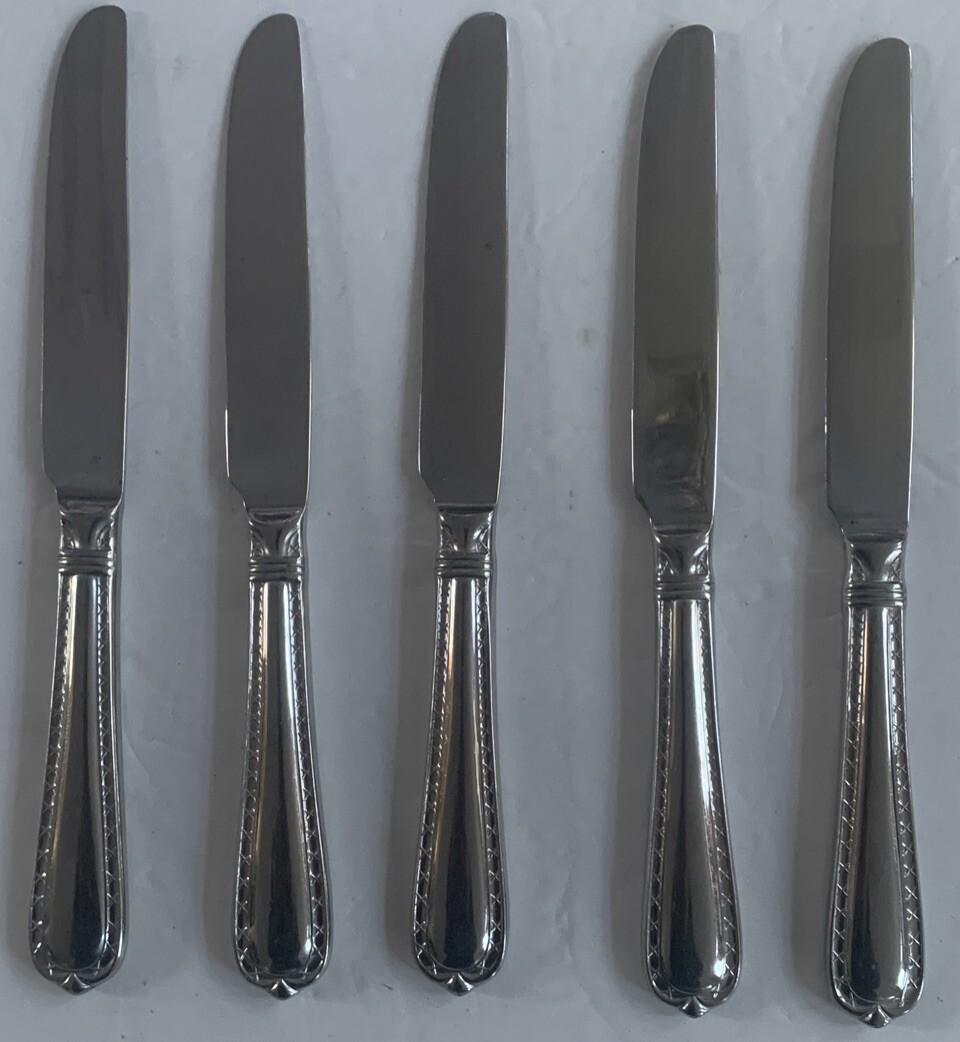(5) Pc Hampton Silversmiths Nobility 18/10 Stainless S. Dinner Knives Serrated