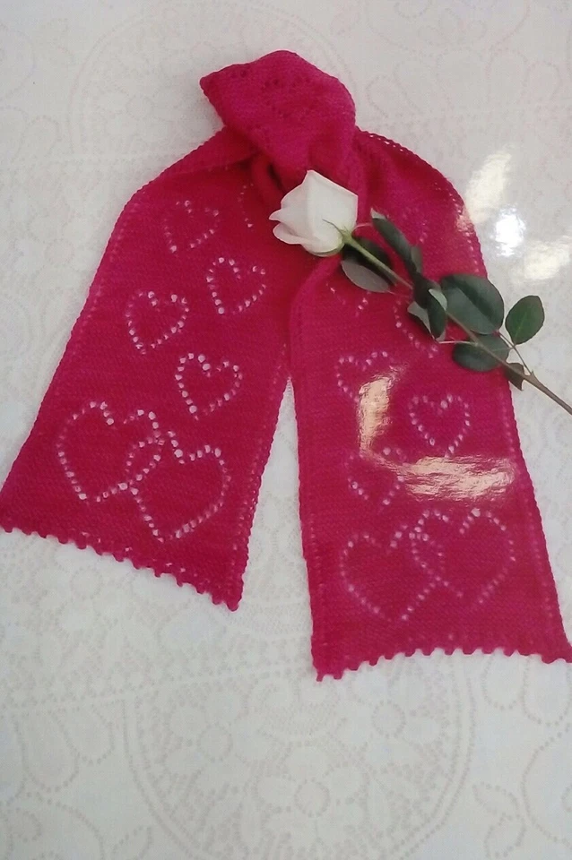 FALLING IN LOVE SCARF Fiber Trends Knitting Pattern Vintage 2001 Hearts Picot - Image 2 of 4