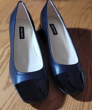 NWOT NINE WEST BLACK DRESS SHOES * WOMENS SZ 7M * WITH SHINY TOE ACCENT