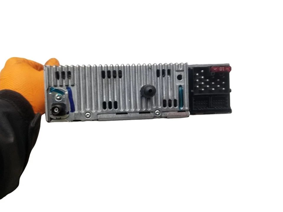 BMW 3 Series Radio CD Stereo Head Unit 2005 6943435 - Image 4 of 4