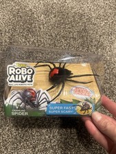 Zuru Robo Alive Crawling Spider Battery-Powered Robotic Pets Black Widow