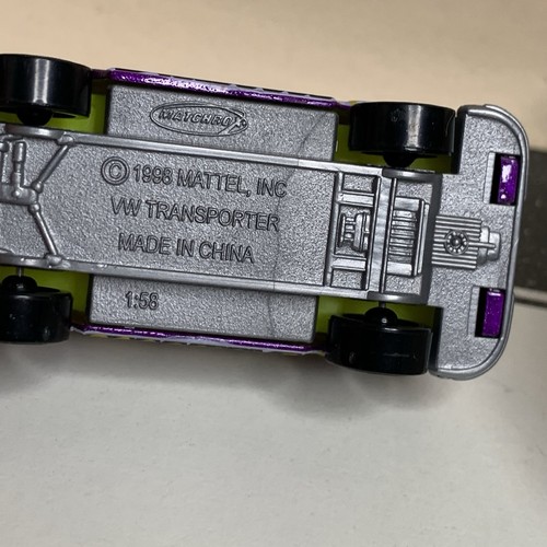 2003 Matchbox Hero City Collection Volkswagen VW Transporter Purple #45 1:58 NM - Picture 11 of 13