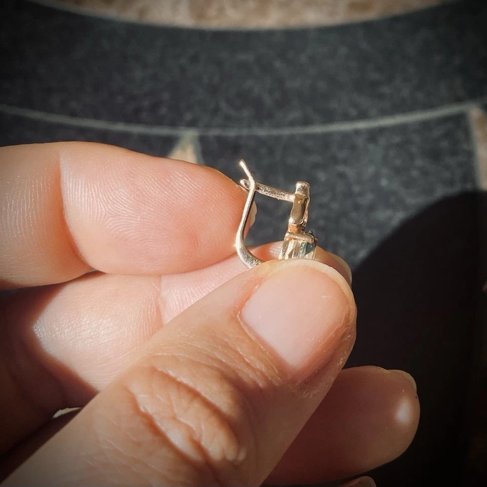 💚 Серьги из чистого 14-каратного розового золота с изумрудом | европейские | детали в виде сердца и английский замок - Изображение 3 из 3