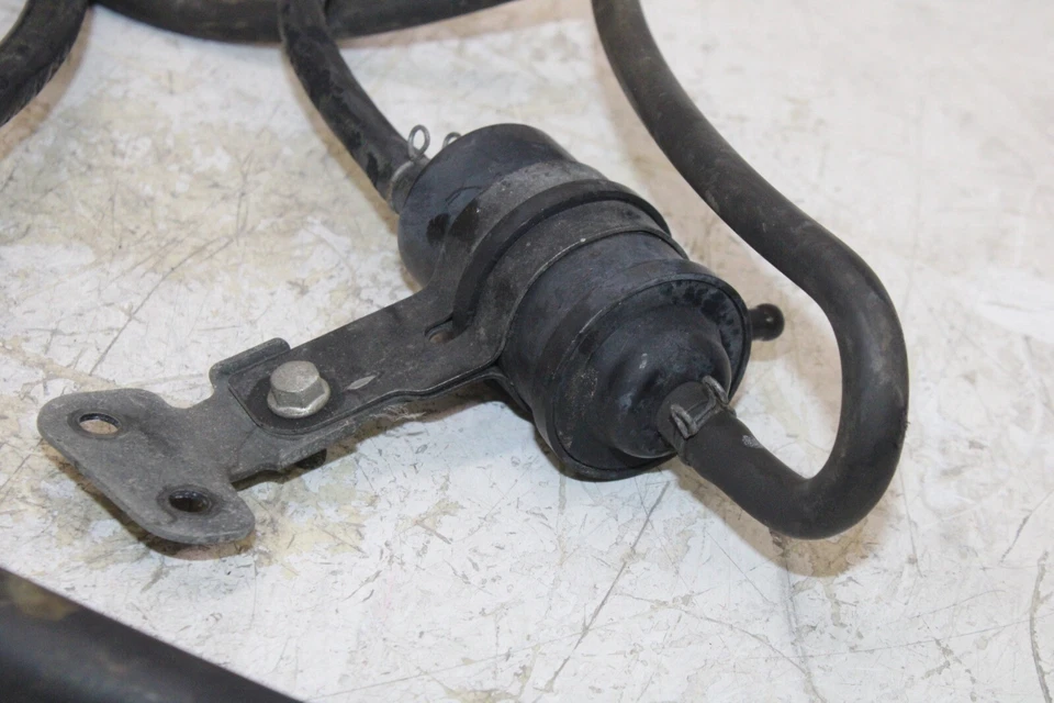 2011 KAWASAKI NINJA 250R EX250JF OEM AIR VALVE SOLENOID TOP ENGINE SWITCH SENSOR - Image 4 of 4