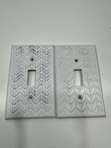 Metal Light Switch Cover Wall Plate Single Gang White Set of 2 - Picture 4 of 8