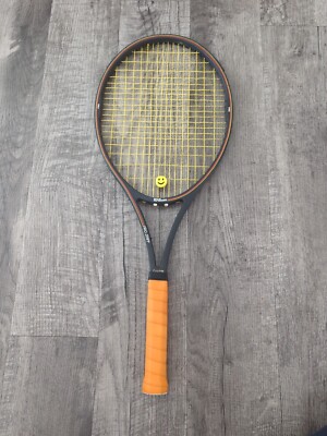 Wilson PRO STAFF MIDSIZE 台湾製 WILSON PRO STAFF MIDSIZE TENNIS RACQUET (4 5/8) BUMPERLESS