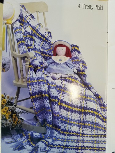 Coats & Clark 0122 24pg booklet 8 knit/crochet designs 2001 - Picture 3 of 9