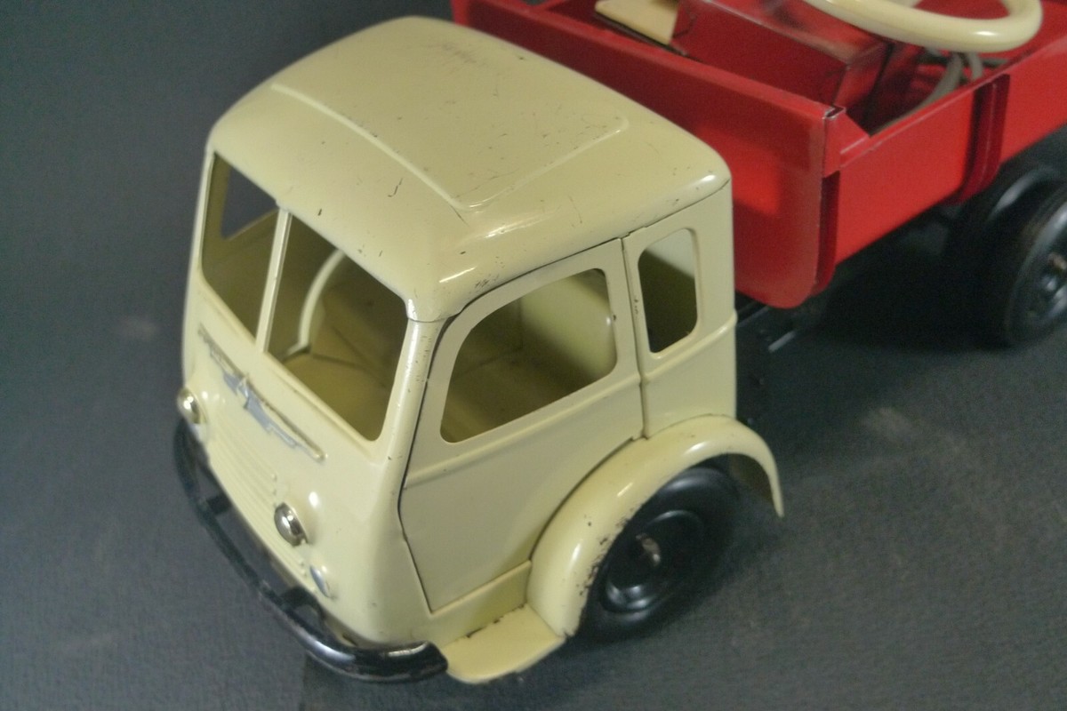 CIJ France Voiture Ancienne Renault 120 CV électrique – Tôle, échelle 1:20 – état D'occasion