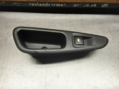 PEUGEOT 308 MK1 1.6 PETROL 2008 NSR WINDOW SWITCH 96565185