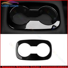 Cubierta negra brillante para taza de agua del engranaje de la consola central del coche Chevrolet Trax 2023-25