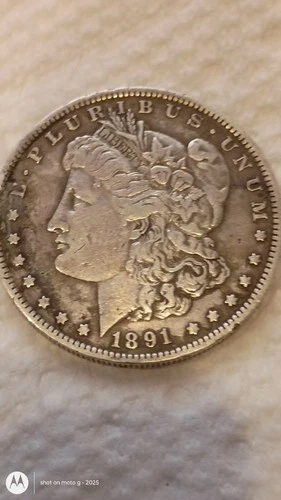 EARLY 1891 O MORGAN SILVER DOLLAR IN GOOD CONDITION 90% SILVER {FREE SHIPPING}
