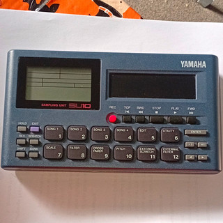 Yamaha SU10 Digital Tabletop Sampler Battery Powered Portable Blue