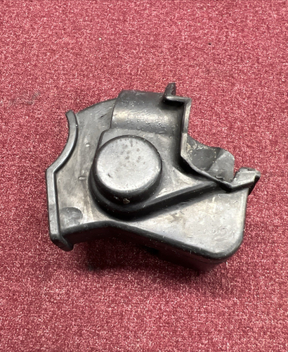 OEM 1985 HONDA ATC 250R ATC 350X FRONT LEVER COVER - Picture 2 of 5