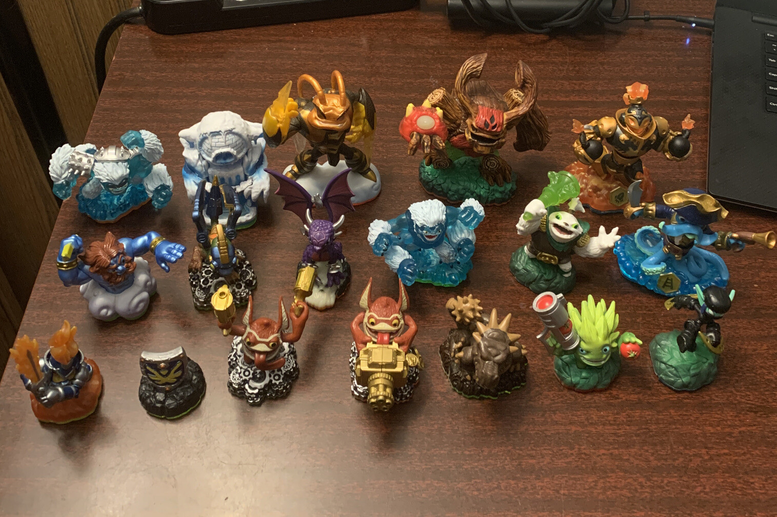Skylanders assorted allotment, 18 figures w/Swap Force Portal of Power, 2011