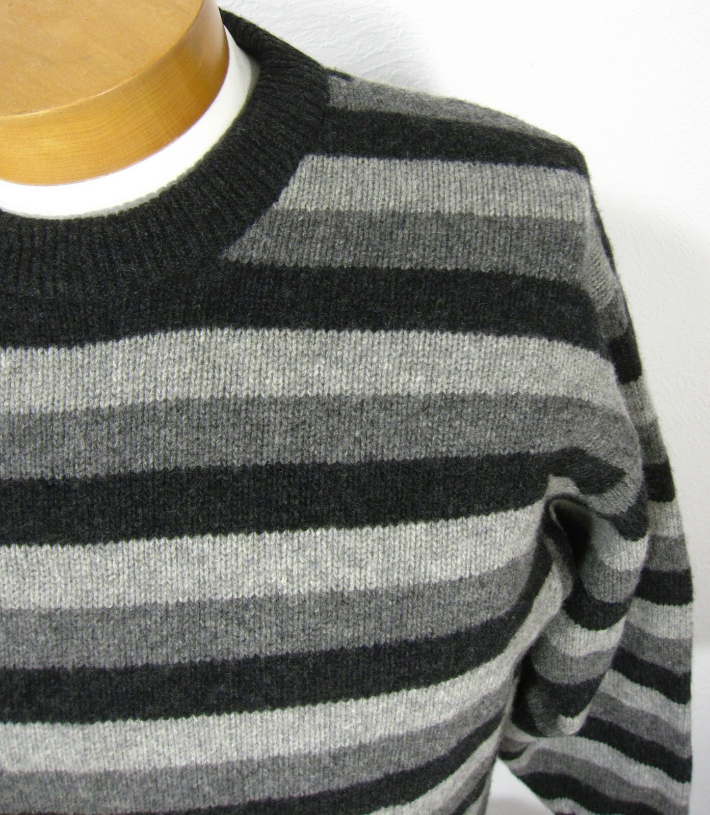 Mc George Long Sleeve Super Lambswool Made in Scotland Sweater L Large Gray image 2